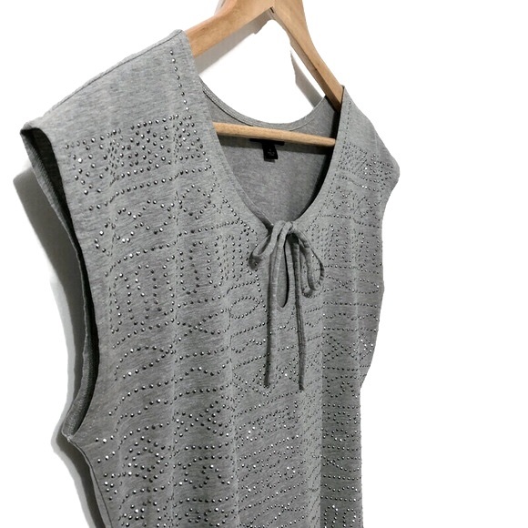BANANA REPUBLIC | Gray Beaded Sleeveless Tee Sz M - Picture 3 of 13